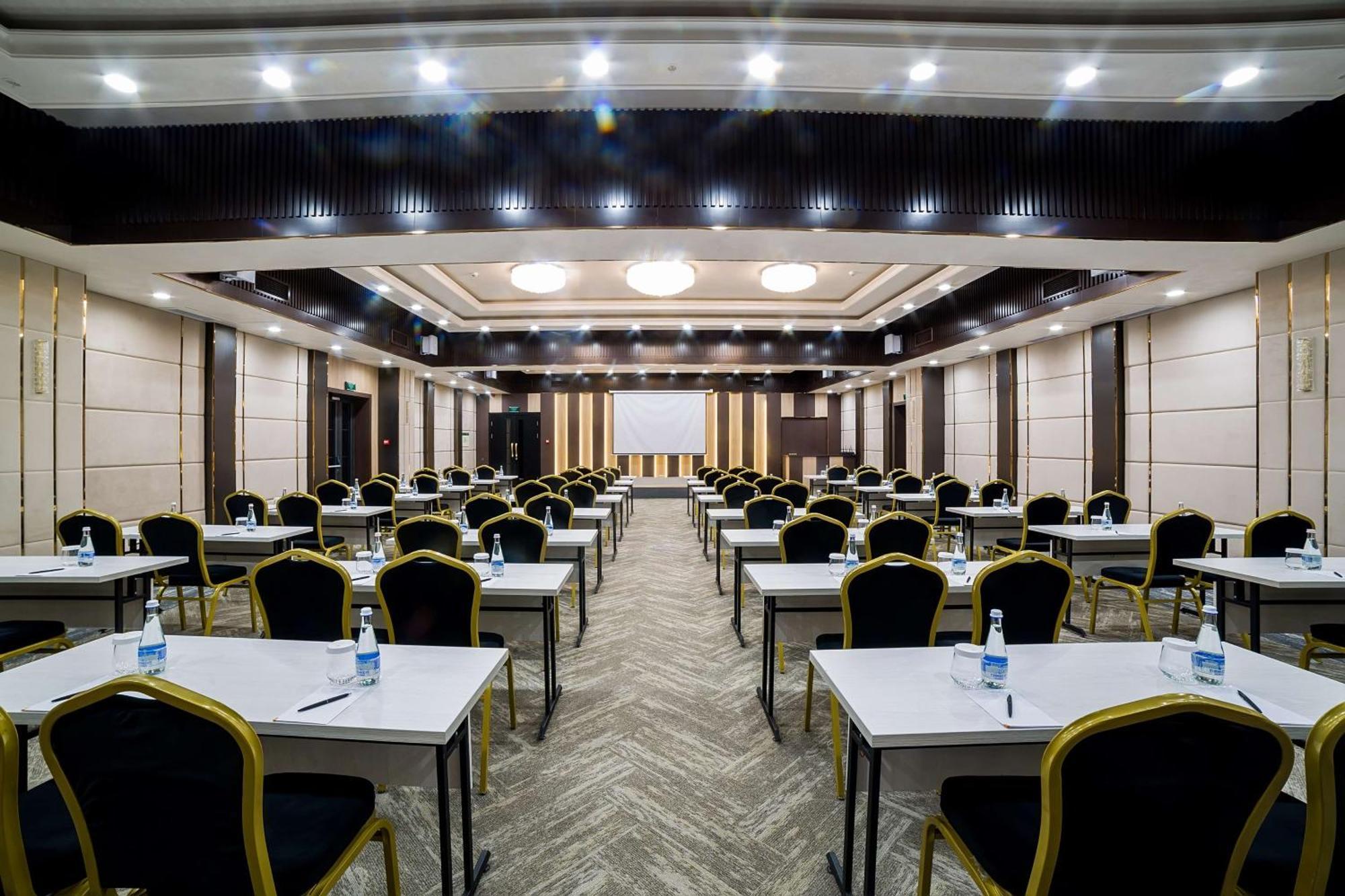 Panarams Tashkent Hotel, A Member Of Radisson Individuals 外观 照片