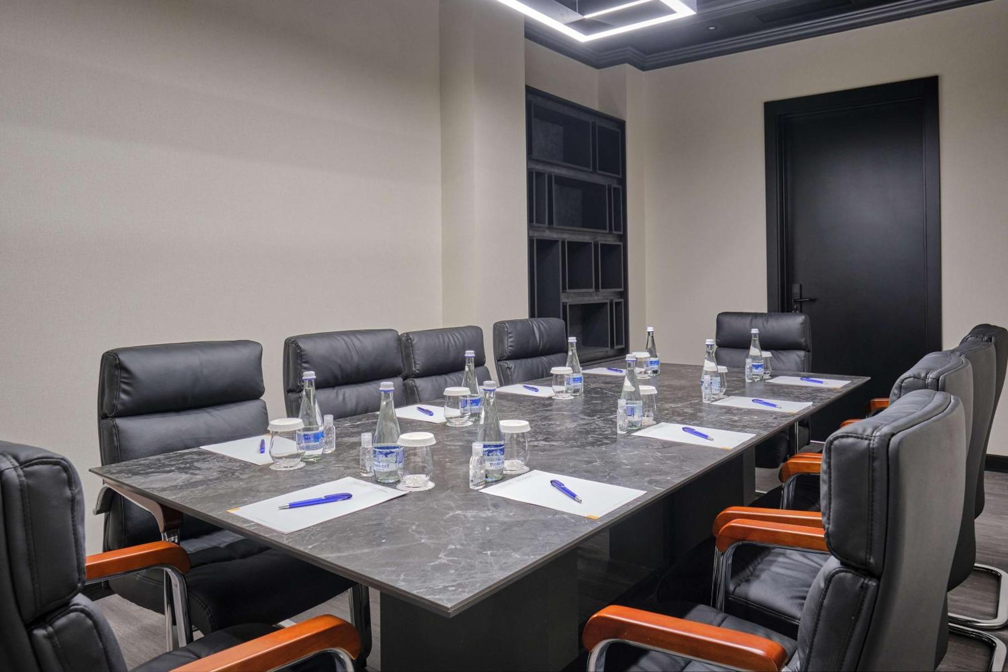 Panarams Tashkent Hotel, A Member Of Radisson Individuals 外观 照片