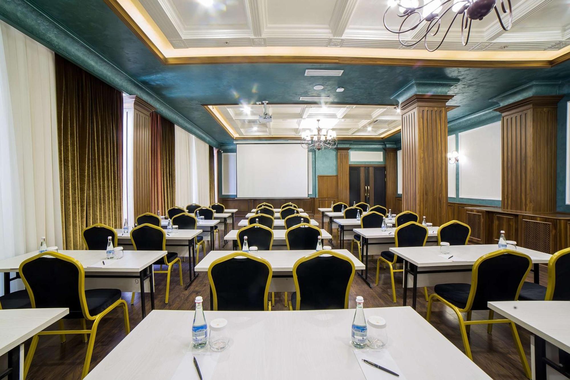 Panarams Tashkent Hotel, A Member Of Radisson Individuals 外观 照片