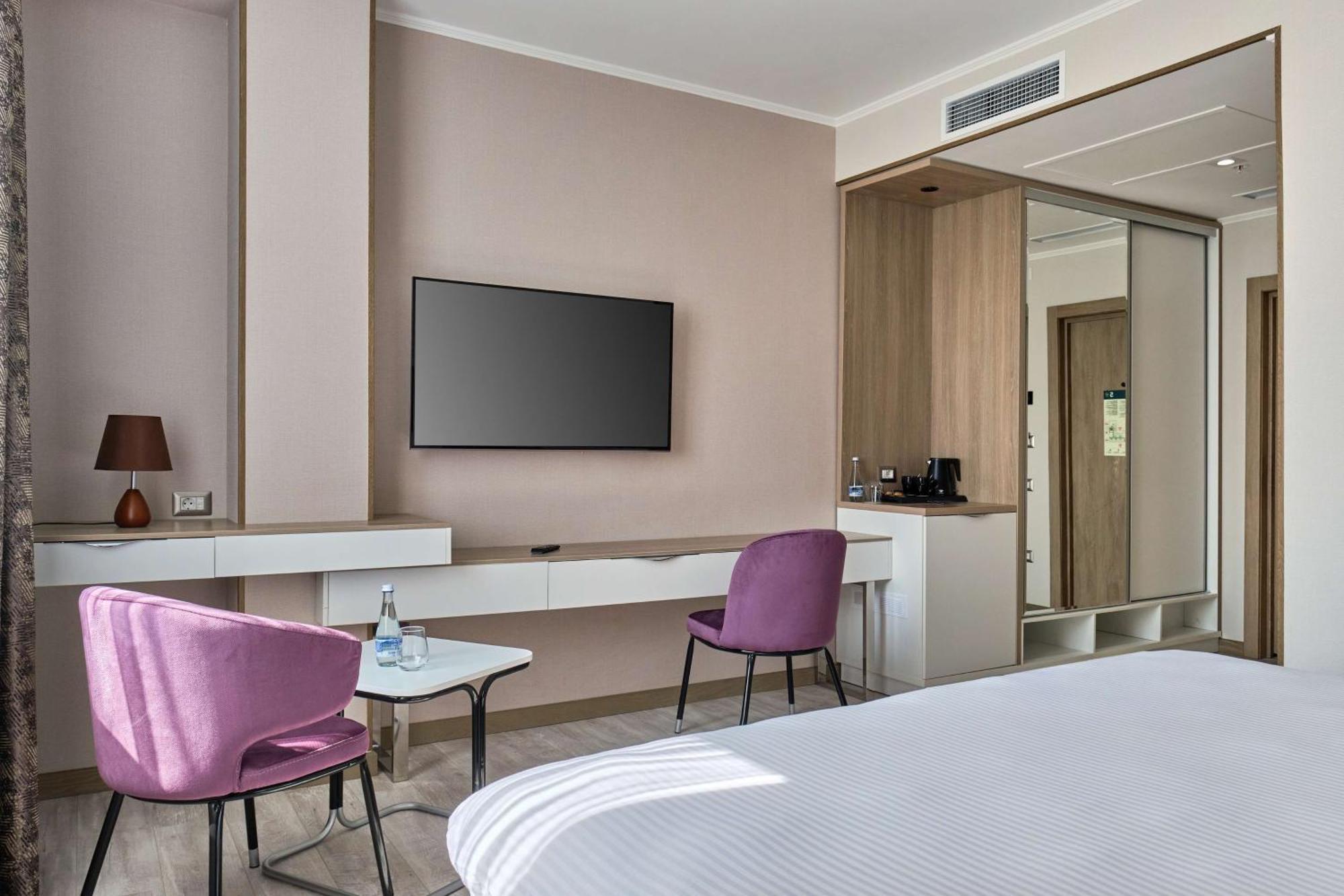 Panarams Tashkent Hotel, A Member Of Radisson Individuals 外观 照片